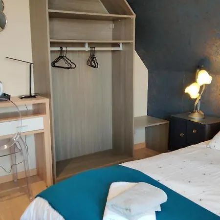 Les Coquelicots - Marie Bed & Breakfast Houdan